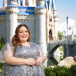 Chrissy Metz Instagram - The festivities begin tonight!! 🎄✨ don’t miss #disneyholidaycelebration, tonight at 8/7c on @abcnetwork! Performing & filming was SO much fun 🎶 Stream next day on Hulu & Disney+! @waltdisneyworld @disneyaulani Walt Disney World