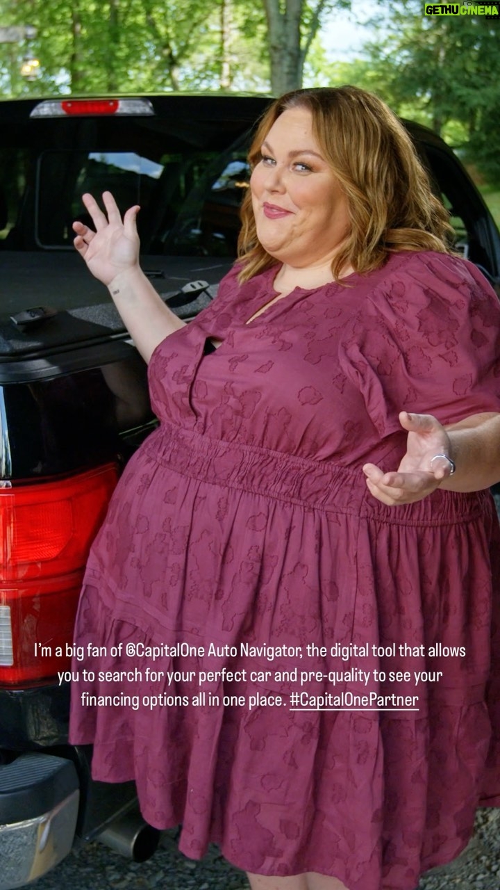 Chrissy Metz Instagram - I love me some options! #CapitalOneAutoNavigator #CapitalOnePartner @capitalone