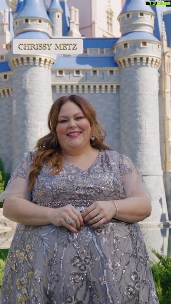 Chrissy Metz Instagram - Guess who’s coming to town? @ChrissyMetz takes the stage for #DisneyHolidayCelebration Sunday at 8/7c on ABC! ✨ Stream next day on Hulu and Disney+. @WaltDisneyWorld