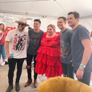 Chrissy Metz Instagram - Thank you, #CMAfest. Live music is magical. And more of it is coming reaaaaaally soon ❤️ @cma 
💃🏻 is @loudbodies