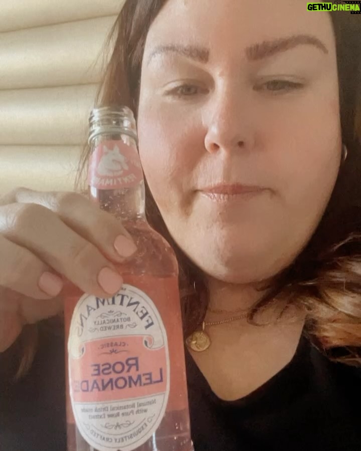Chrissy Metz Instagram - A Southern girl in the North…of England 🇬🇧