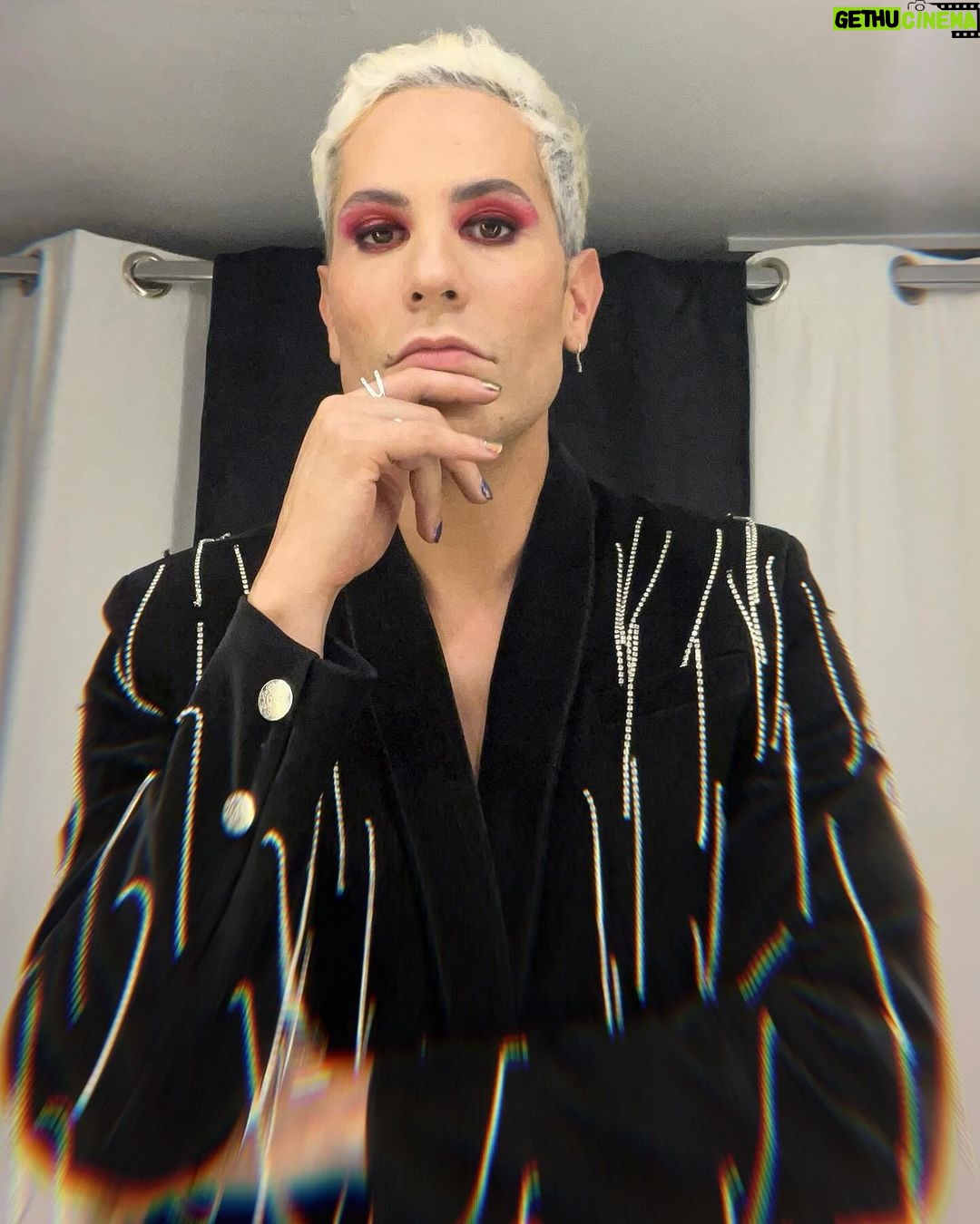 Christian Chávez Instagram - circus party Mua: @makeupbyponcho Traje : @jesusparra.d Joyería : @unode50 Styling : @gerardangulo @palomocaro Mexico City, Mexico