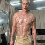 Christian Chávez Instagram – Sugar 🍨
Corset : @davidmedinadesigner 
Pantalones : @pablo_palomeque_ Foro Sol – Ciudad De Mexico