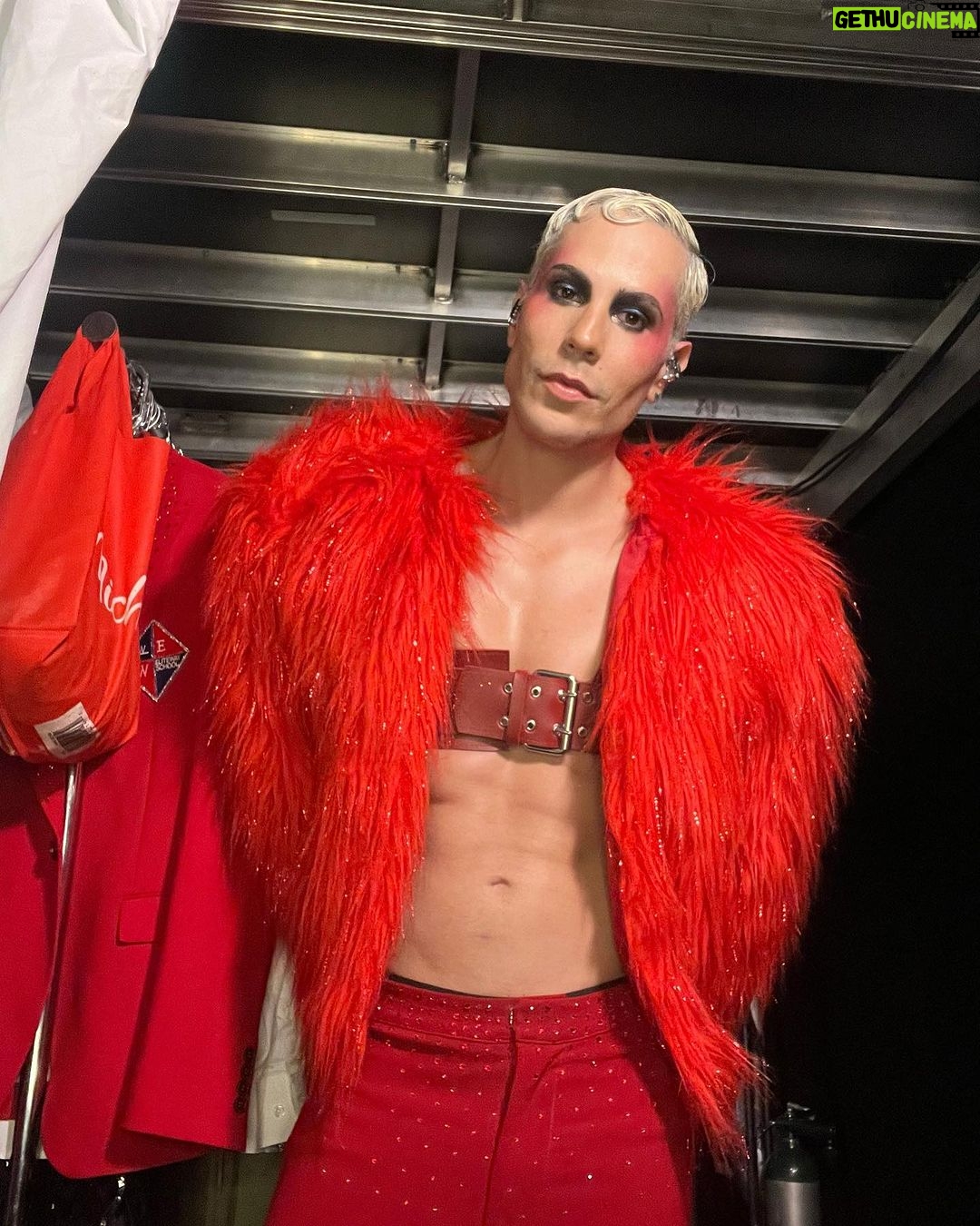 Christian Chávez Instagram - Reina de corazones ♥️ Abrigo y pantalón : @usamaishtay Leather top: @sejaicona Estadio de Béisbol de Monterrey