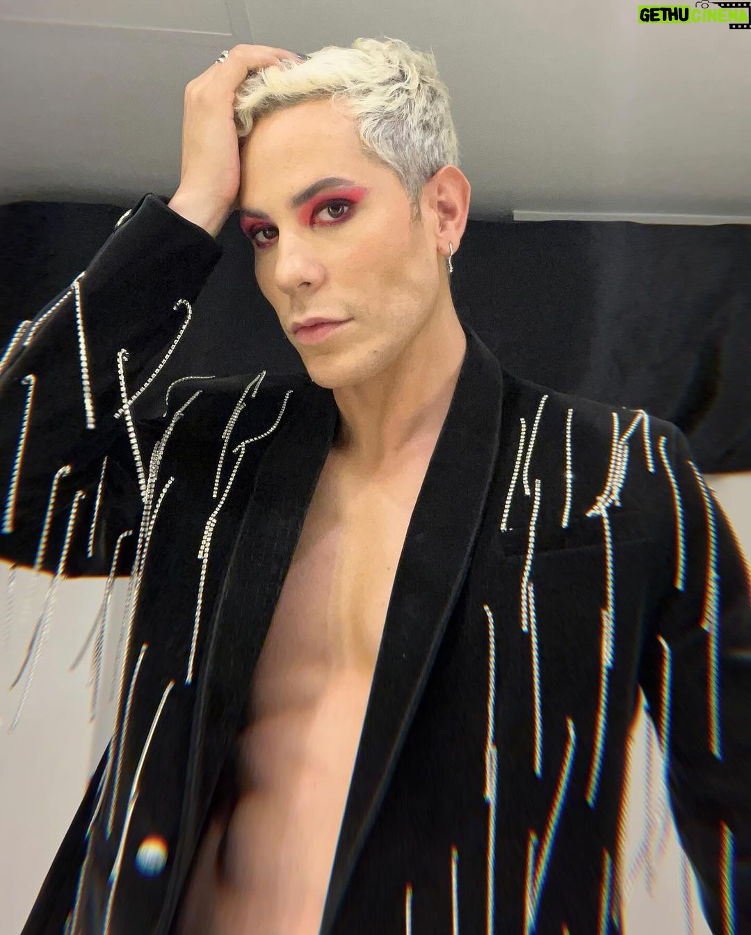Christian Chávez Instagram - circus party Mua: @makeupbyponcho Traje : @jesusparra.d Joyería : @unode50 Styling : @gerardangulo @palomocaro Mexico City, Mexico