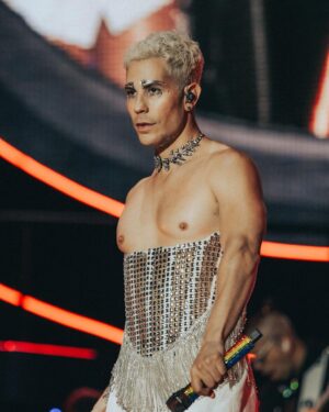 Christian Chávez Instagram - Capoeira glam 🇧🇷
Design @pablo_palomeque_ 
📸 @frescolns