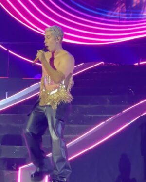Christian Chávez Instagram - Obsessed with my corset 
@pablo_palomeque_ 🤩
📸 @frescolns  #rbd