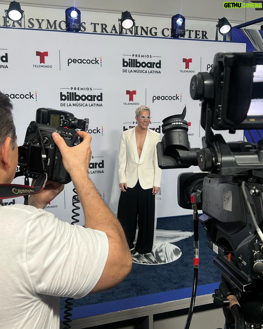Christian Chávez - 180.9K Likes - The gang at the @billboardlatin