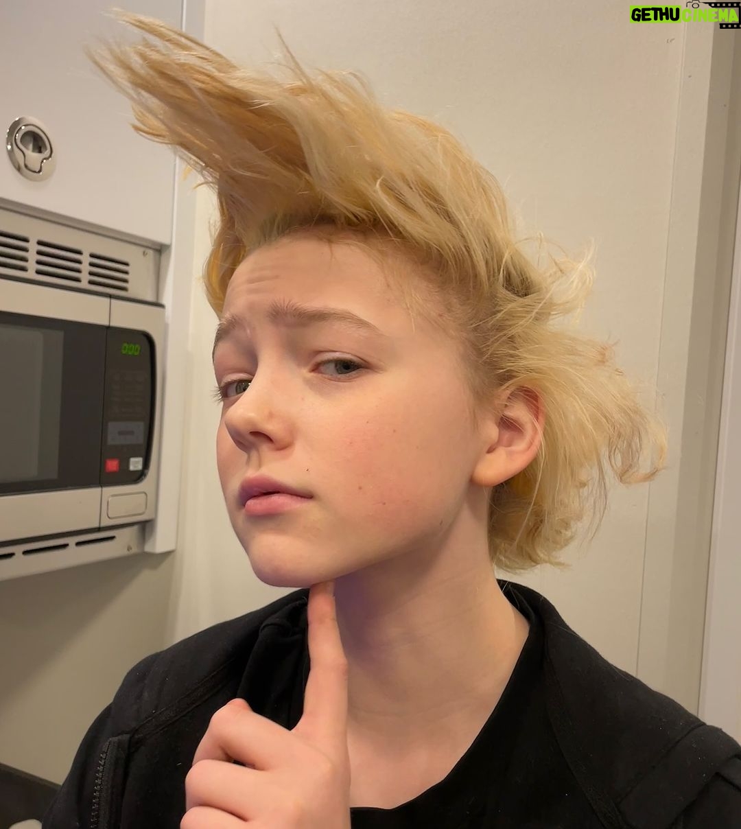 Christian Convery Instagram - 🧐 On Set