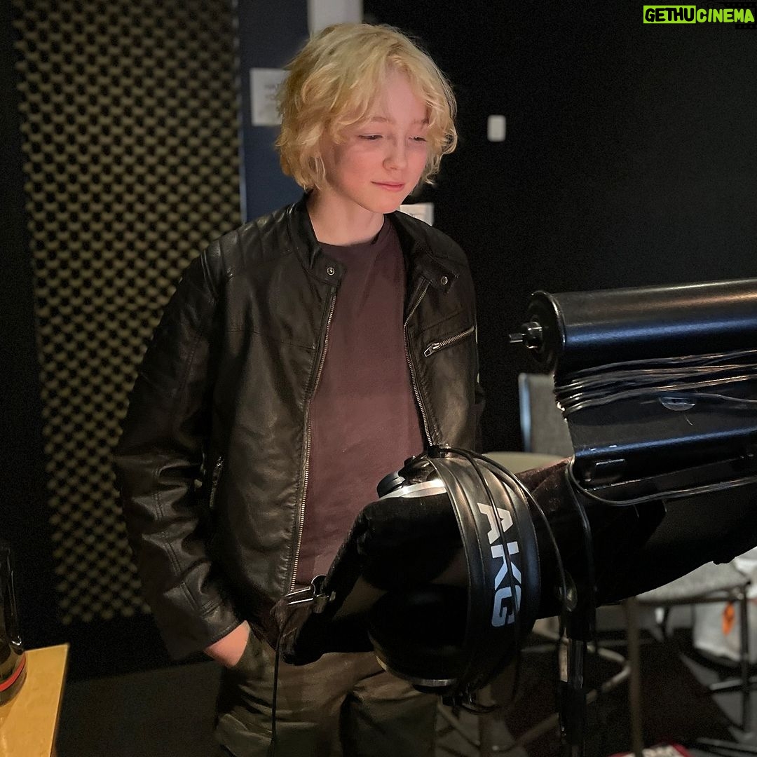 Christian Convery Instagram - Getting ready to do ADR with @sweettoothnetflix !!! I can’t wait for Season 3 to come out as it look AMAZING!!!! Going to be the Best Season Ever!! Filled with EPIC ADVENTURE🎉 #sweettoothseason3 Going to be the Best of them all!