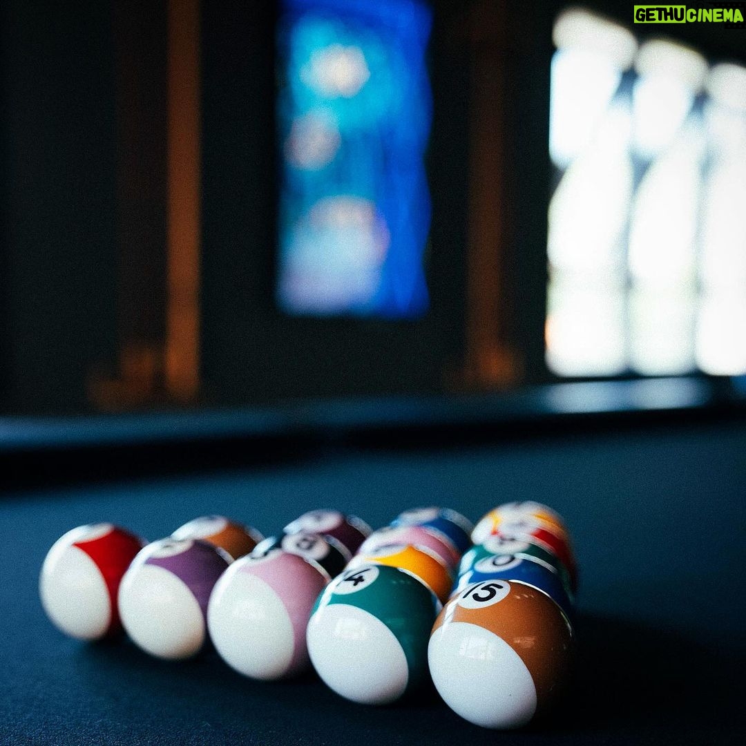 Christian Figueiredo Instagram - nosso salão de jogos ficou pronto! 🎉 com o toque elegante e divertido da @finestone_br 😮💨