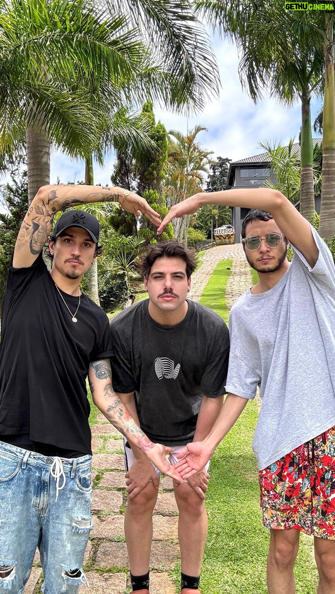 Christian Figueiredo Instagram - qual @ é assim também?! 😂😂😂