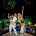 Christian Figueiredo Instagram - feliz ano novo na casa nova! 🤍🍾✨ invejosos dirão que os fogos são montagem… 😅