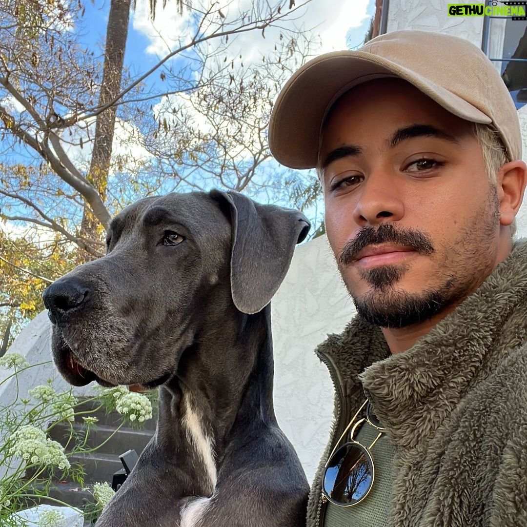 Christian Navarro Instagram - I love you so much 🤍 Los Angeles, California