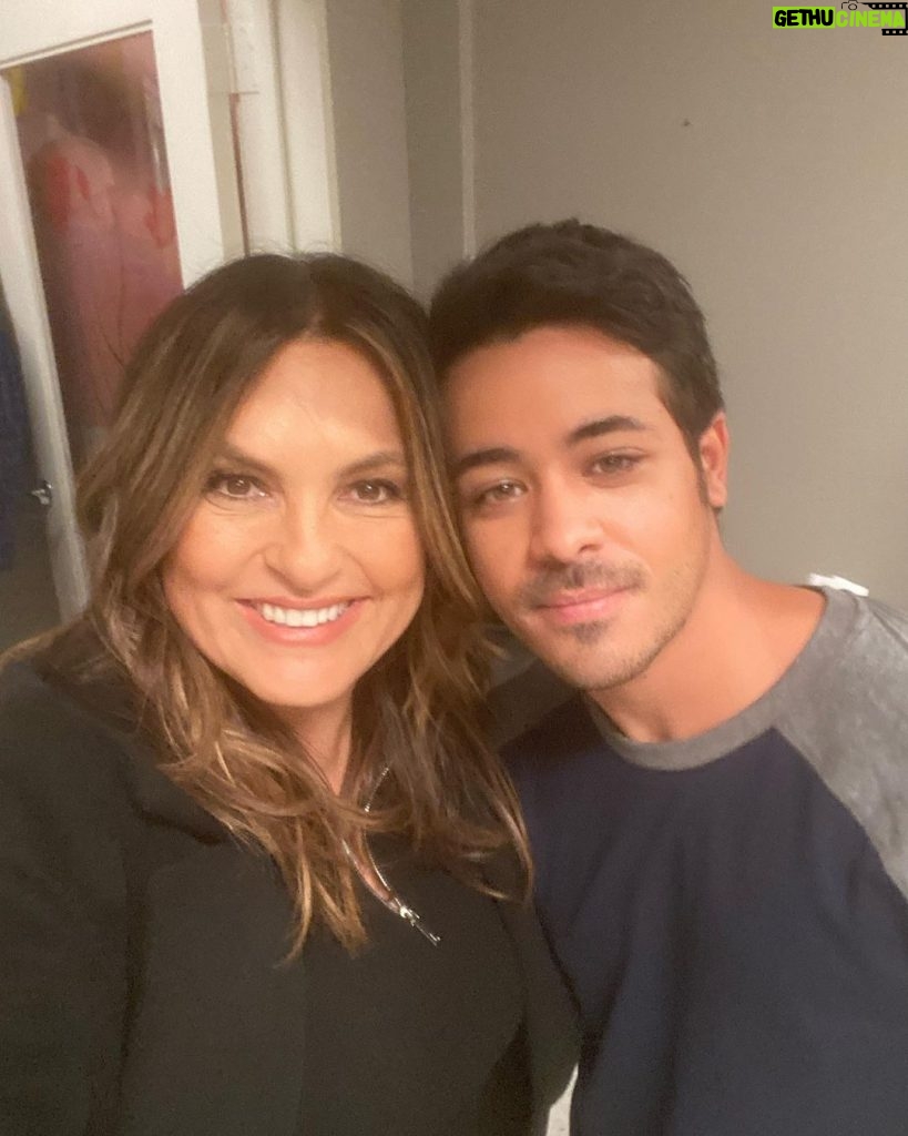 Christian Navarro Instagram - Captain Benson, leads a team of dedicated detectives in SVU, And @therealmariskahargitay Captains the whole ship with immeasurable kindness, and unmatched passion. It was always a dream of mine to go toe to toe with you Mariska, and my heart is full. Thank you from the bottom of my heart. @nbclawandorder New York City, N.Y.