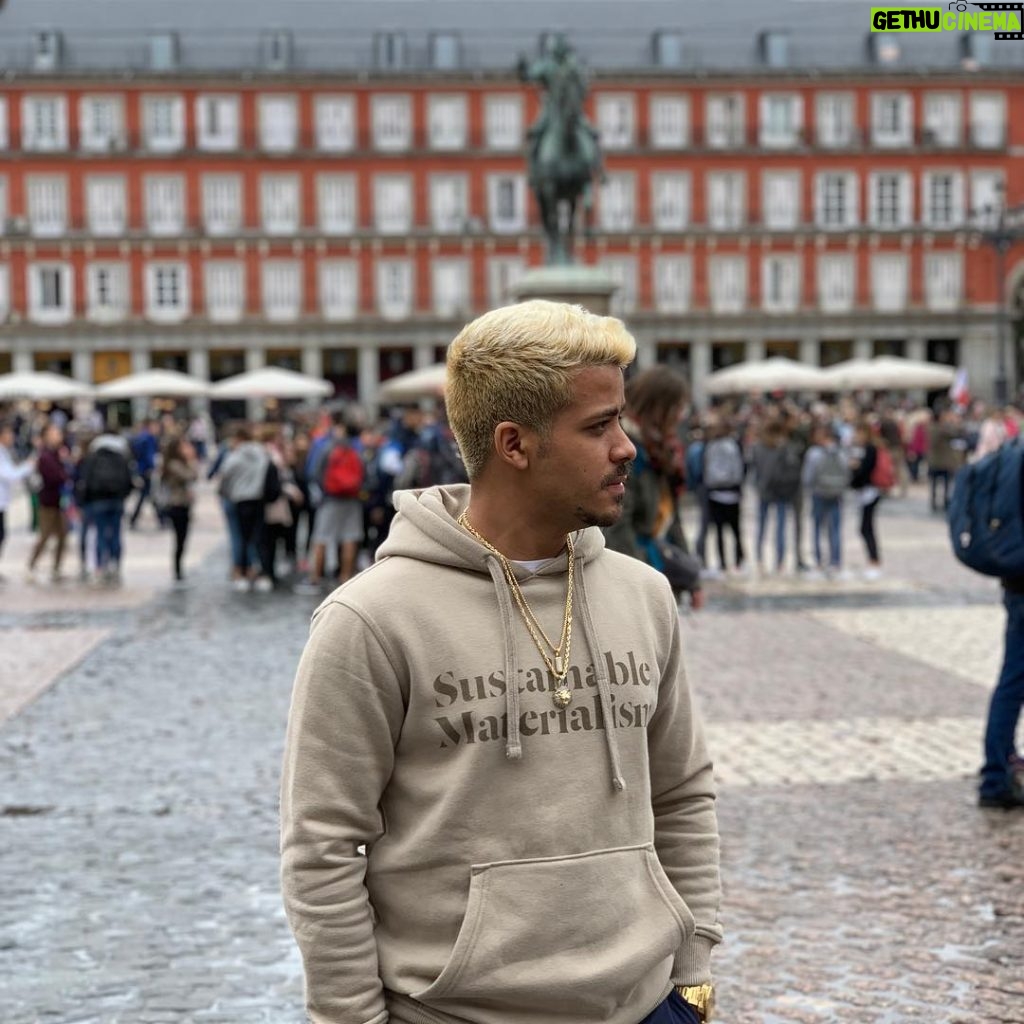 Christian Navarro Instagram - España 2019 Plaza Mayor City Central