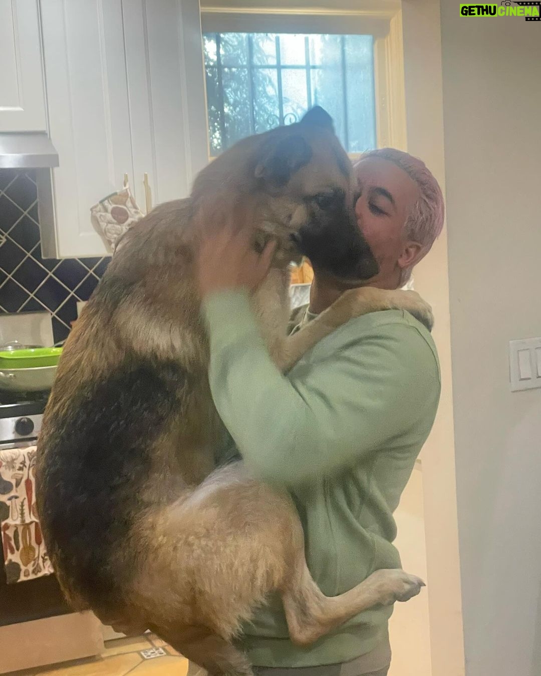Christian Navarro Instagram - Never too old or too big for a kiss from daddy ❤️❤️❤️