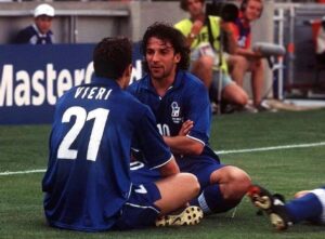 Christian Vieri Instagram - Vintage vintage ⚽️⚽️⚽️⚽️ Alex