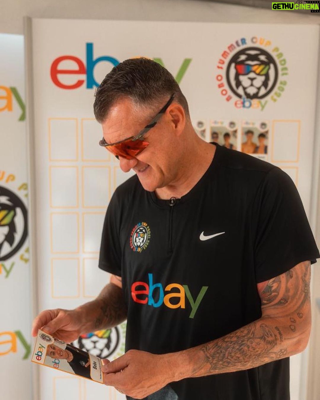 Christian Vieri Instagram - Vorresti anche tu una figurina così vero? Vieni a trovarci allo stand di @ebay_it e scatta la tua foto da bomber. #ad