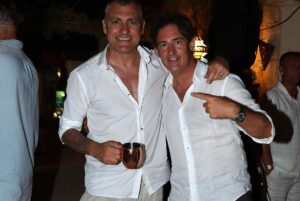 Christian Vieri Instagram - Photos photos photos 🎉😂🎉🎉🎉🎉😂