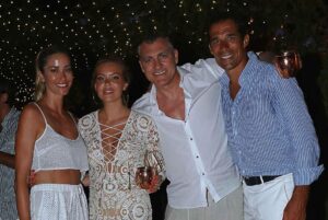 Christian Vieri Instagram - Photos photos photos 🎉😂🎉🎉🎉🎉😂