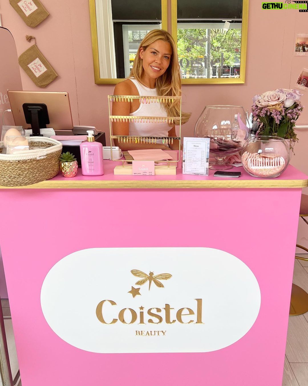 Christian Vieri Instagram - Ancora per qualche giorno sarร aperto il temporary di @coistelbeauty vi aspettiamo!!!! ๐ธ๐ธ๐ธ๐ธ๐ธ @costy_caracciolo ๐