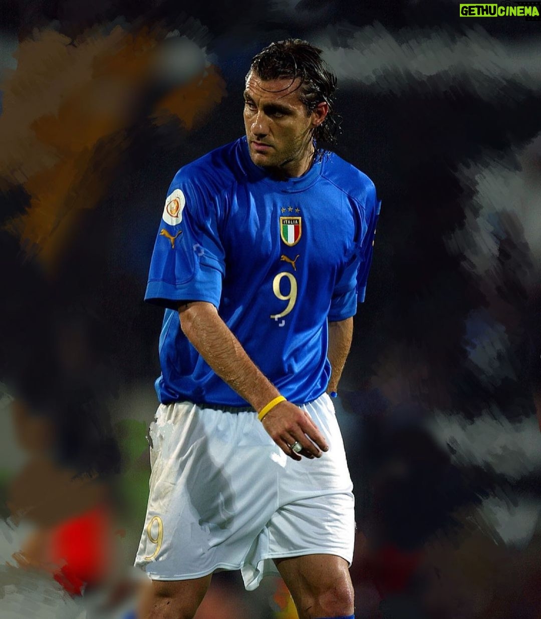 Christian Vieri Instagram - I colori più belli del mondo ⚽️⚽️⚽️ foto - @bobo.vieri.officialfan ⚽️⚽️⚽️