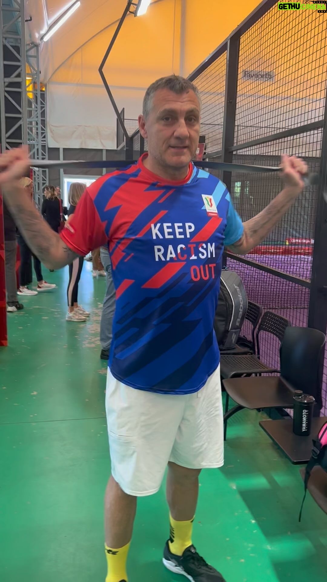 Christian Vieri Instagram - Stretching prima della sfida coppa italia ⚽️⚽️⚽️ @seriea ⚽️⚽️⚽️⚽️