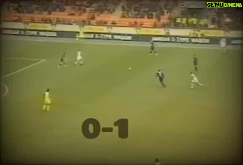 Christian Vieri Instagram - Wowwwwwwwww ⚽️⚽️⚽️⚽️⚽️⚽️⚽️⚽️ @obagoal @chino_recoba20 @inter ⚽️⚽️⚽️⚽️ 🎉🎉🎉🎉🎉🎉 da 0-2 a 3-2 ⚽️⚽️⚽️. Video from @bobo.vieri.officialfan 🎉🎉🎉