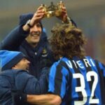 Christian Vieri Instagram - Da oggi sono NELLA HALL OF FAME dell’FC INTER⚽️⚽️⚽️ grazie a tutti i tifosi che mi hanno votato ❤️❤️❤️ @inter ⚽️⚽️⚽️⚽️⚫️🔵⚫️🔵⚫️🔵