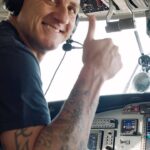 Christian Vieri Instagram - Cabin crew prepare for landing 🛬 Captain Bobo👨‍✈️ @seriea
