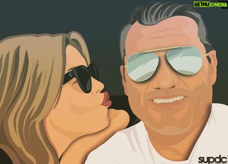 Christian Vieri Instagram - Bobo and coco pops 💃💃💃💃💃 @costy_caracciolo 🎥🎥🎥🎥