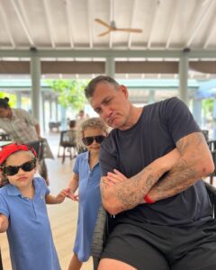 Christian Vieri Instagram - U changed my life ❤️❤️❤️❤️❤️ @costy_caracciolo stella & isabel ❤️❤️❤️