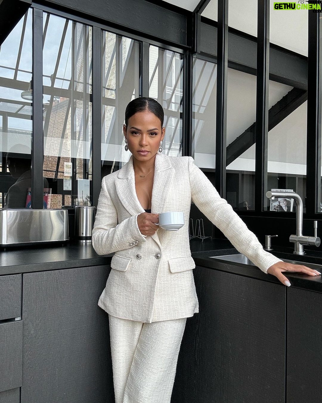 Christina Milian Instagram - Key advice: Don’t wait for opportunities, create them. 🔐😉 This coming year I have decided one of the key things I need to work on is simply writing down my thoughts and ideas on paper will be far more important in order for me to strategize and review my plans. Not only for business but for home. Plus I’ve finally invested into a new laptop! Needed that. What are some of the ways you’ll be more productive in the New Year? #advice #writeitdown #strategy #keystosuccess #dontwaitcreate #love #bossmom #entrepreneur #leadership #mindset #loveyou #youvegotthis #majeparis