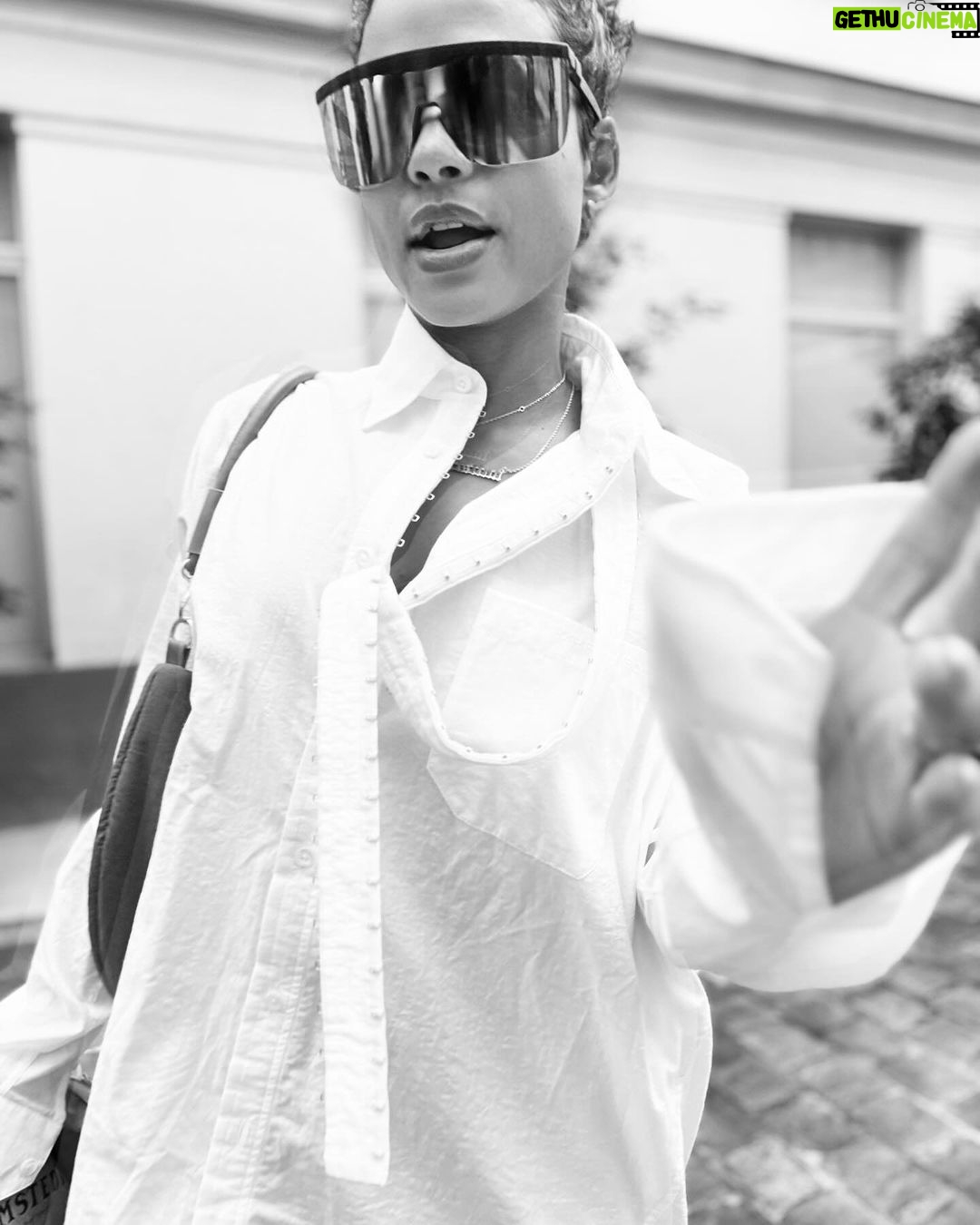 Christina Milian Instagram - Point me to the nearest brunch ๐๐๐งกโจ Paris, France