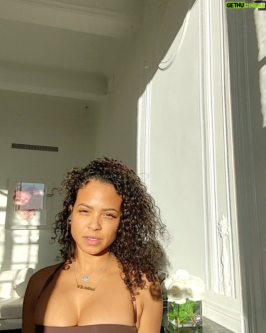 Christina Milian Instagram - Golden Hour brings a certain energy that’s so calm. So when it’s that time- take a break and enjoy the moment. 🌅✨ *on another note.. check out this chateau we stayed in for the night. It’s magical.. 📸 @mscarmenmilian #aixenprovence #france #chateau #travel #holiday #goldenhour #sunset Aix-en-Provence, France