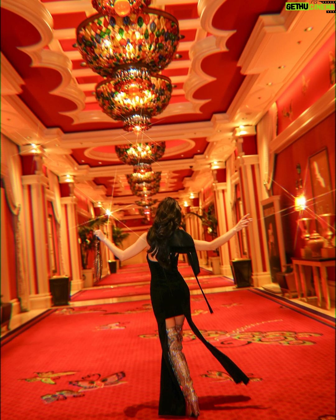 Christine Chiu Instagram - Itβs giving WYNNer ππ² Dinner by the Lake of Dreams followed by a VIP #awakeningshow experience ππ What are your #NYE plans tonight?! ππ» @maisonwynn @wynnlasvegas #maisonwynn Wynn Las Vegas