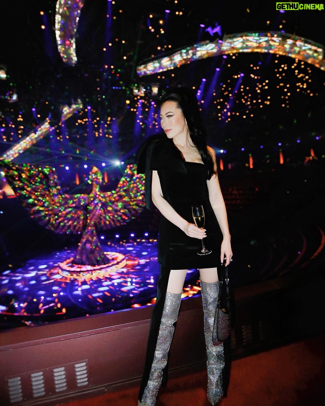Christine Chiu Instagram - Itβs giving WYNNer ππ² Dinner by the Lake of Dreams followed by a VIP #awakeningshow experience ππ What are your #NYE plans tonight?! ππ» @maisonwynn @wynnlasvegas #maisonwynn Wynn Las Vegas