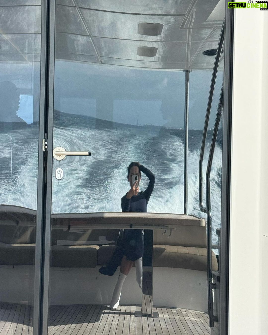 Christine Chiu Instagram - And the rest went a little something like this π«Άπ₯β€οΈππ΄ #maldives #islandlife #family Maldives