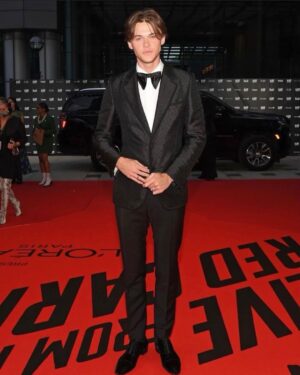 Christopher Briney Instagram - dalíland premiered at tiff this weekend and i could not be more proud of it.

thank you to all of the wildly talented people who made this movie 💗 it’s beautiful

suit: @gucci 
shoe: @louboutinworld 
jewelry: @cartier
styled by: @daniela_viviana 
bts photos by: @klarawaldbergphotos

@pressmanfilm 
@dalilandfilm