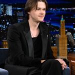 Christopher Briney Instagram – @chrisbriney_ talks @meangirls and @thesummeriturnedpretty TONIGHT! #FallonTonight 

📷 @toddowyoung The Tonight Show Starring Jimmy Fallon
