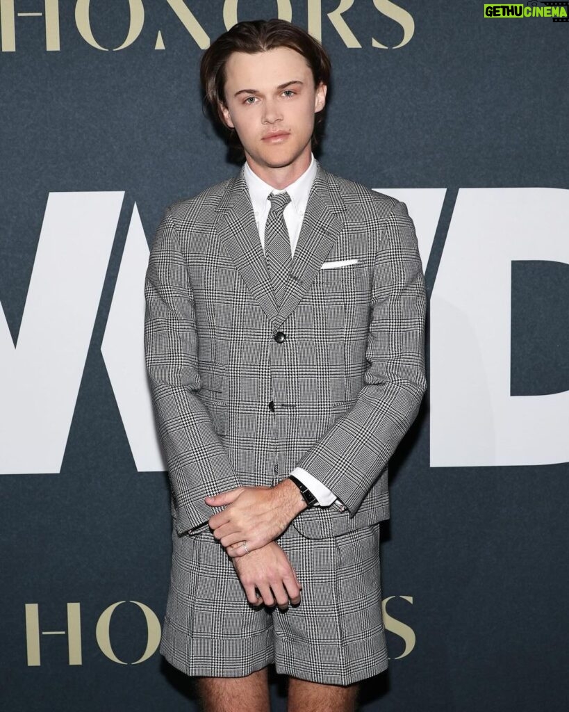 Christopher Briney Instagram - Chris in Thom Browne & Cartier for WWD Honors last night Styled by me Grooming: @ekagrooming Tailoring: @sylvio.nyc