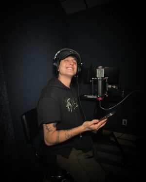 Christopher Vélez Instagram - Empezando el 2024 como se debe🔥🎶 se vienen muchas cosas😁