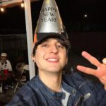 Christopher Vélez Instagram – Feliz Año Nuevo para todos 🎉🎊🔥 vamos con todo 2024 💪🏻🔥