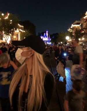 Chungha Instagram - "The happiest place in the world"
Disney Land 🏰❤
#Thankyou JADEN 😆 
@jdnbc

#청하 #CHUNGHA
#Disneyland