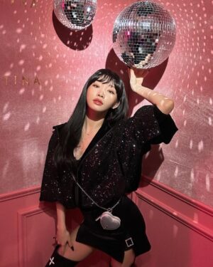 Chungha Instagram - Had so much fun thank you jestina💖

@j.estina_official
@j.estinabag_official

#광고 #제이에스티나 #JESTINA #JZBAR
#청하 #CHUNGHA