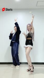 Chungha Instagram - CHUNG HA 청하 #SEVENTEEN #WOOZI 님의 #_WORLD 에서#SparklingChallenge 🎉 완료!✨YouTubeShorts✨ 로 보러가기 Go! #청하 #CHUNGHA #BareRare #Sparkling #세븐틴 #SVT #우지 #CHUNGHA_BareRare #CHUNGHA_Sparkling @saythename_17 @woozi_universefactory