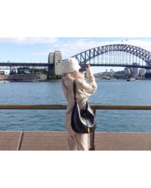Chungha Instagram - CHUNG HA in Sydney 🇦🇺🥰💙
#2

#청하 #CHUNGHA
