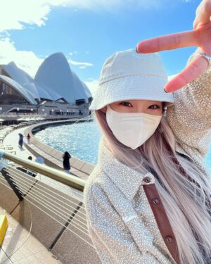 Chungha Instagram - CHUNG HA in Sydney 🇦🇺🥰💙
#2

#청하 #CHUNGHA
