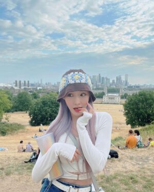 Chungha Instagram - CHUNG HA in London 🇬🇧😍💚
#3

#청하 #CHUNGHA